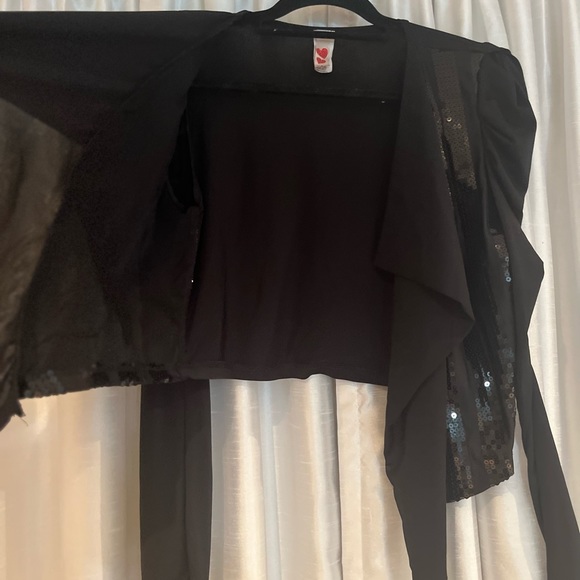 Black Blazer - Picture 6 of 11